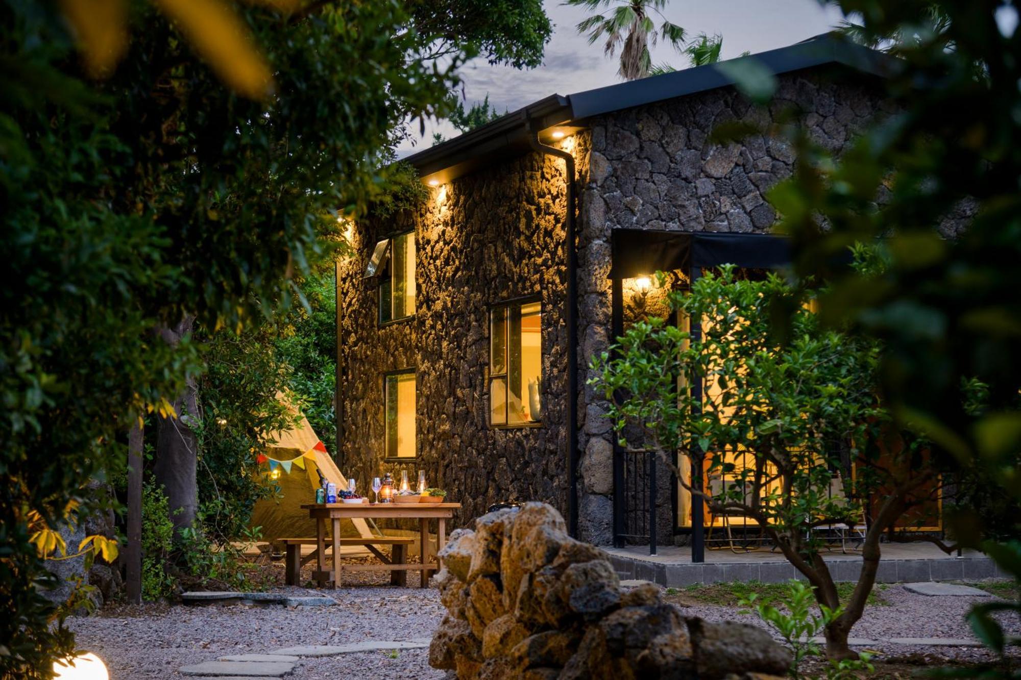 Wol Yeong Sa Gye Villa Seogwipo Exterior foto