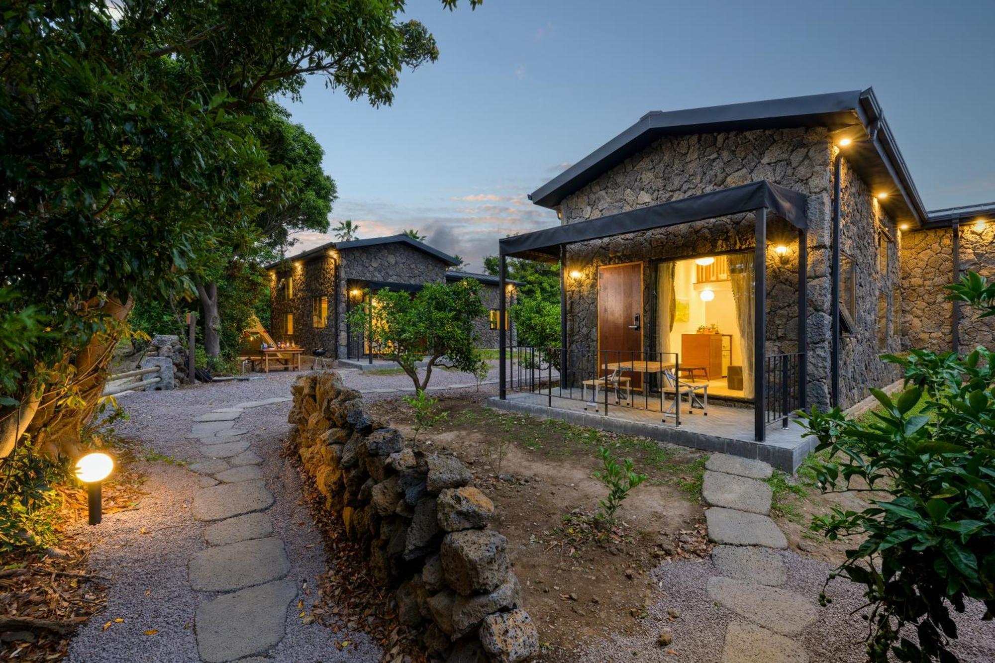 Wol Yeong Sa Gye Villa Seogwipo Exterior foto